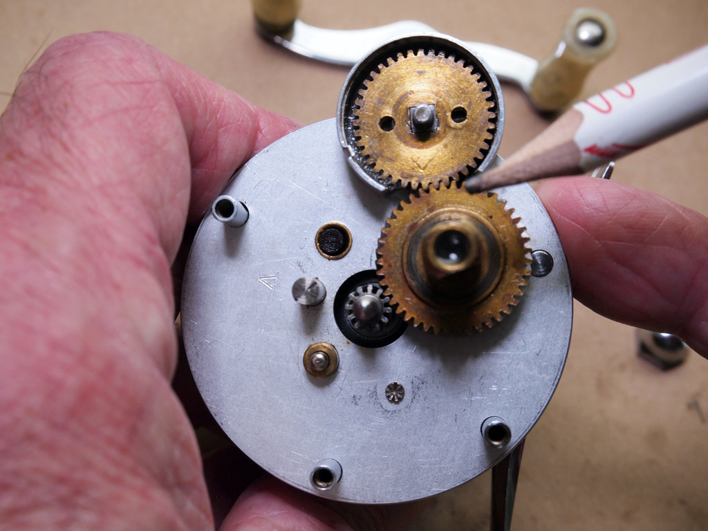 Pflueger Nobby model 1963 - checking the gears