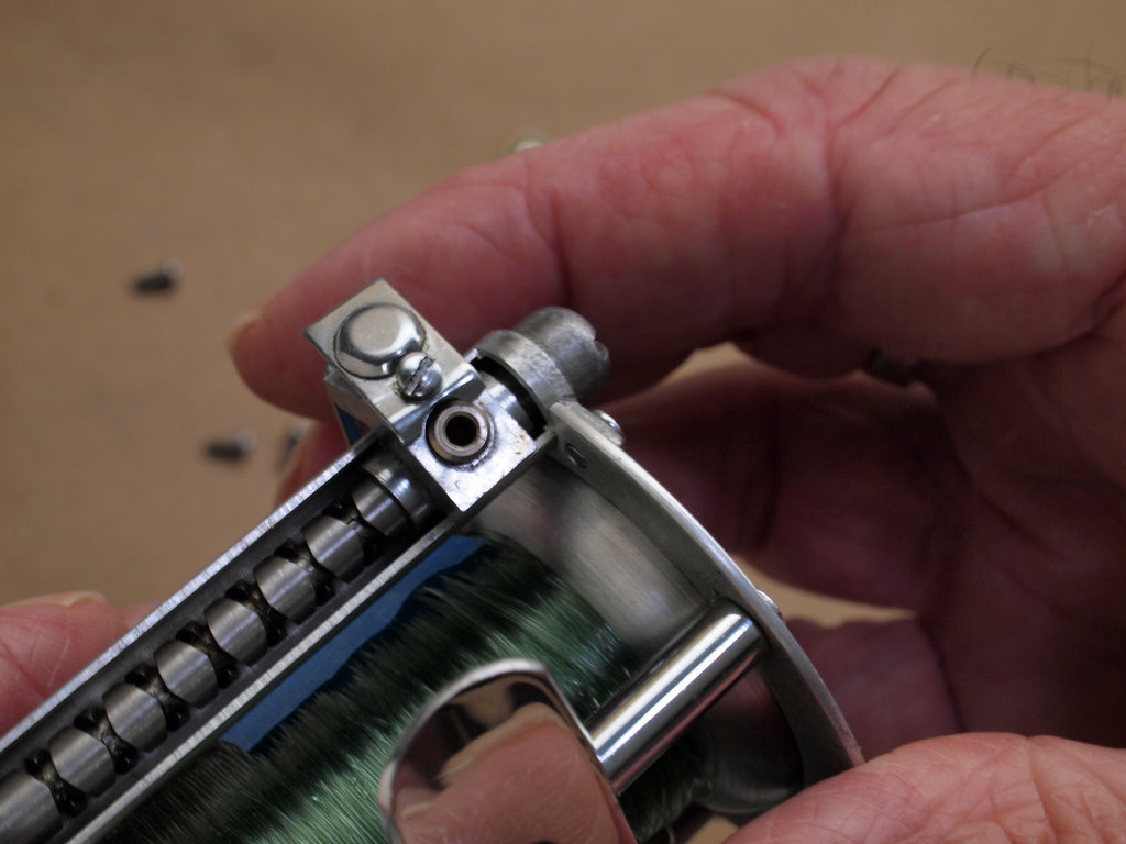 Pflueger Nobby No. 1963 - removing pawl 1